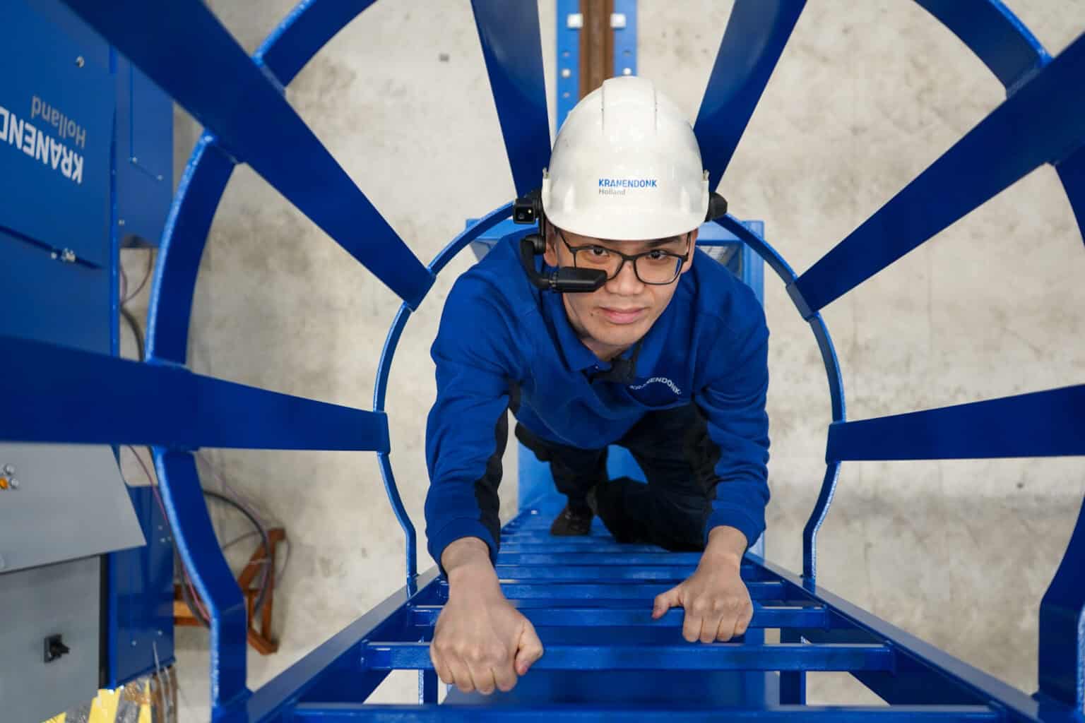 Engineer van Kranendonk aan het werk