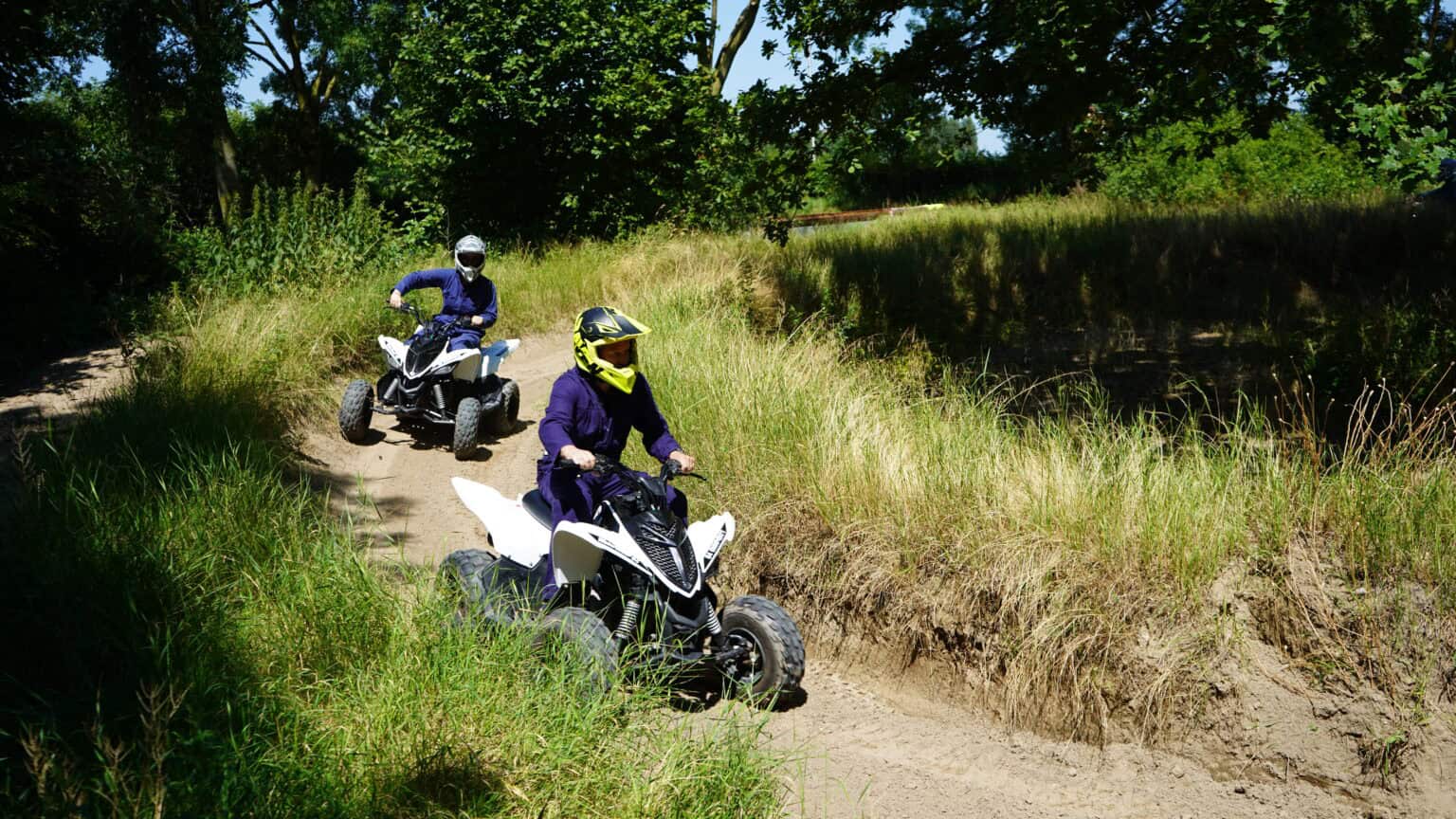 Teamuitje: quad rijden